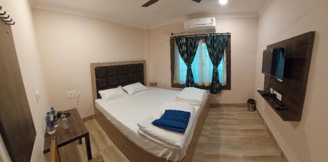 Radhika Resort Bhubaneswar Zewnętrze zdjęcie
